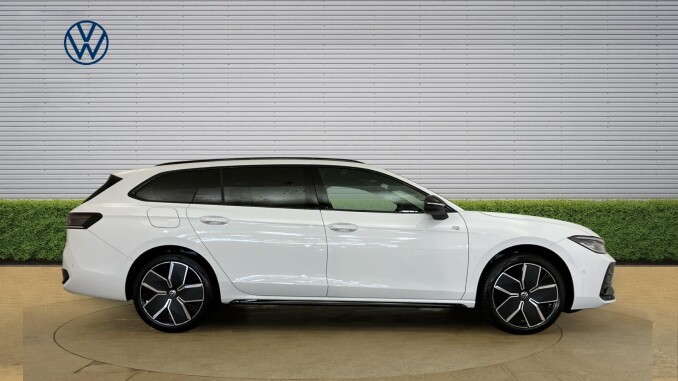 Volkswagen Passat 1.5 eTSI R-Line 5dr DSG Petrol Estate - Image 4